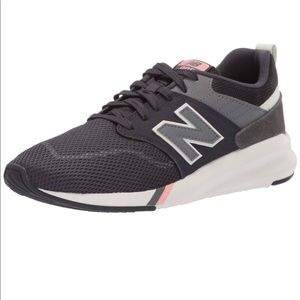 New Balance 009 Women’s Sneaker size 7.5